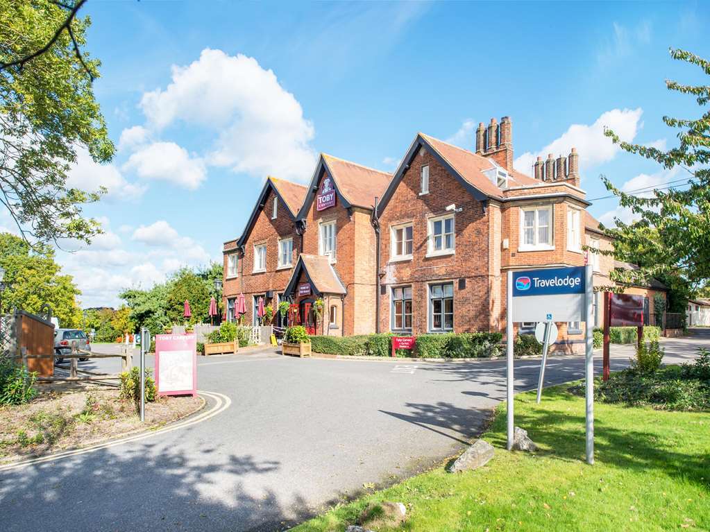 Travelodge Basildon Wickford Exterior foto